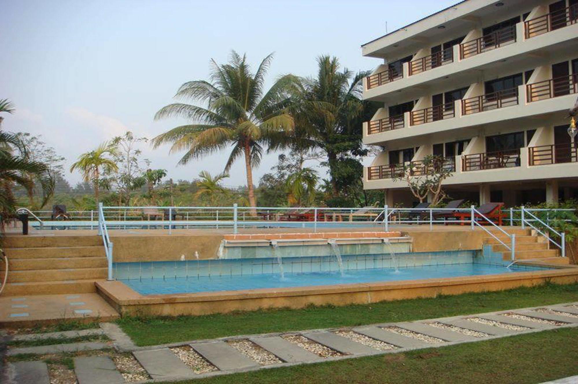 V.J. Bed & Breakfast Koh Chang Klong Prao Beach Exterior photo